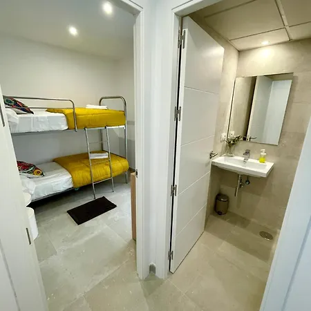 Apartment Gatu Amaya Duplex Nuevo, Prefente Mayores De 25 Anos Y Familias Cadiz